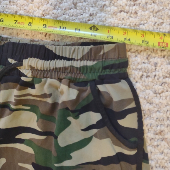 Camouflage Shorts - Picture 6 of 13